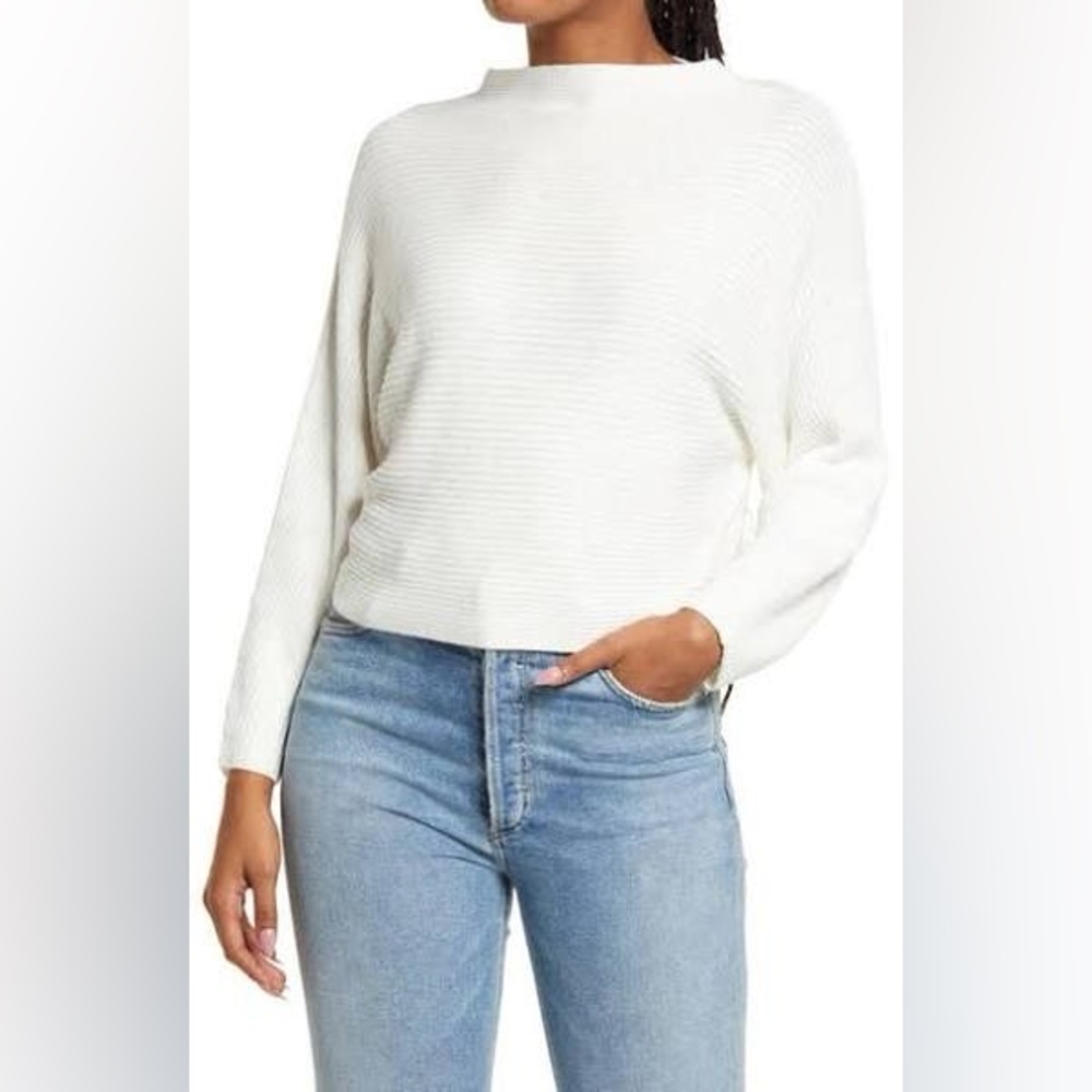 Leith Dolman Sleeve Crop Sweater - White - Size Small